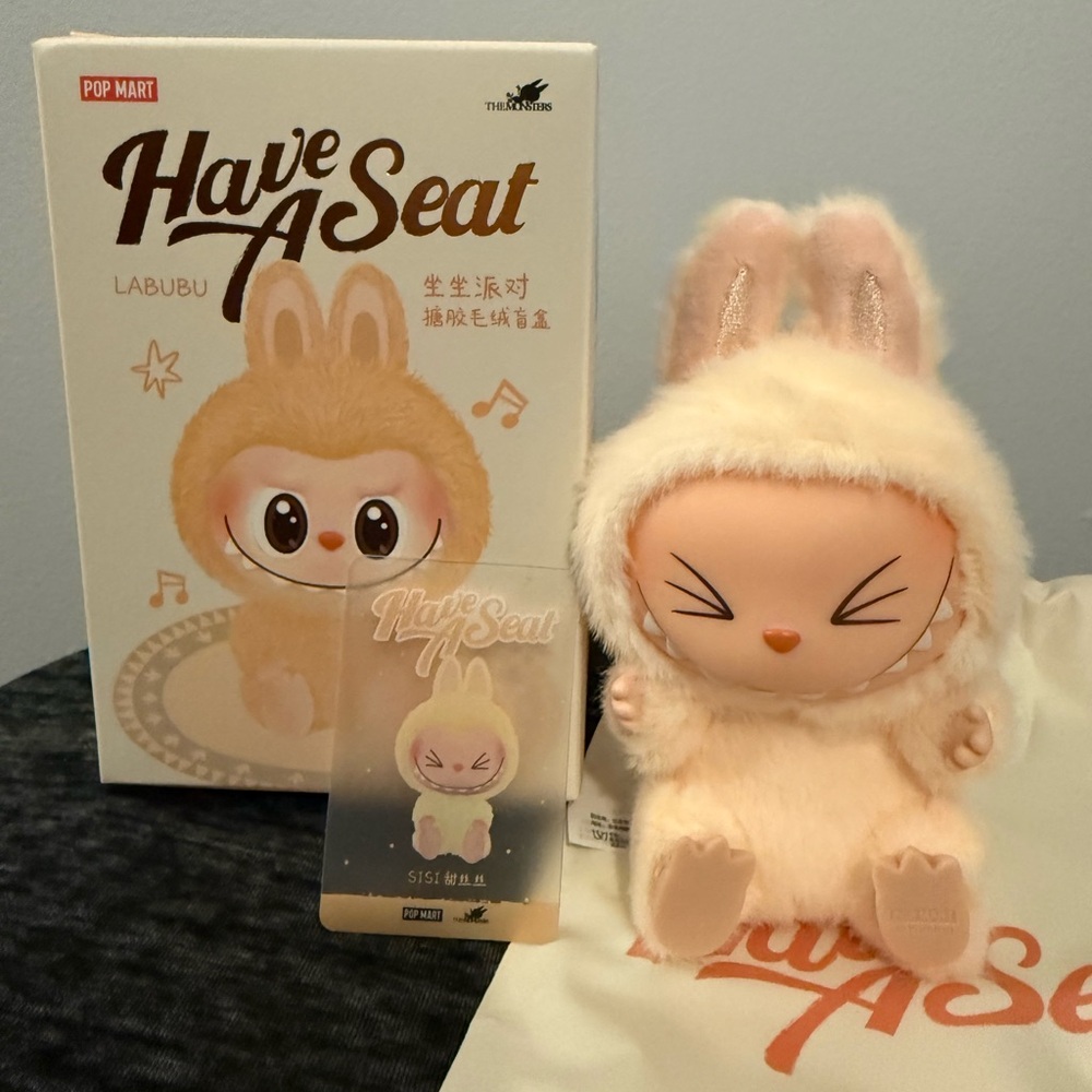 POP MART The Monsters LABUBU HAVE A SEAT SiSi Authentic